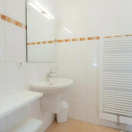 Solymont By Monicare בית נופש *